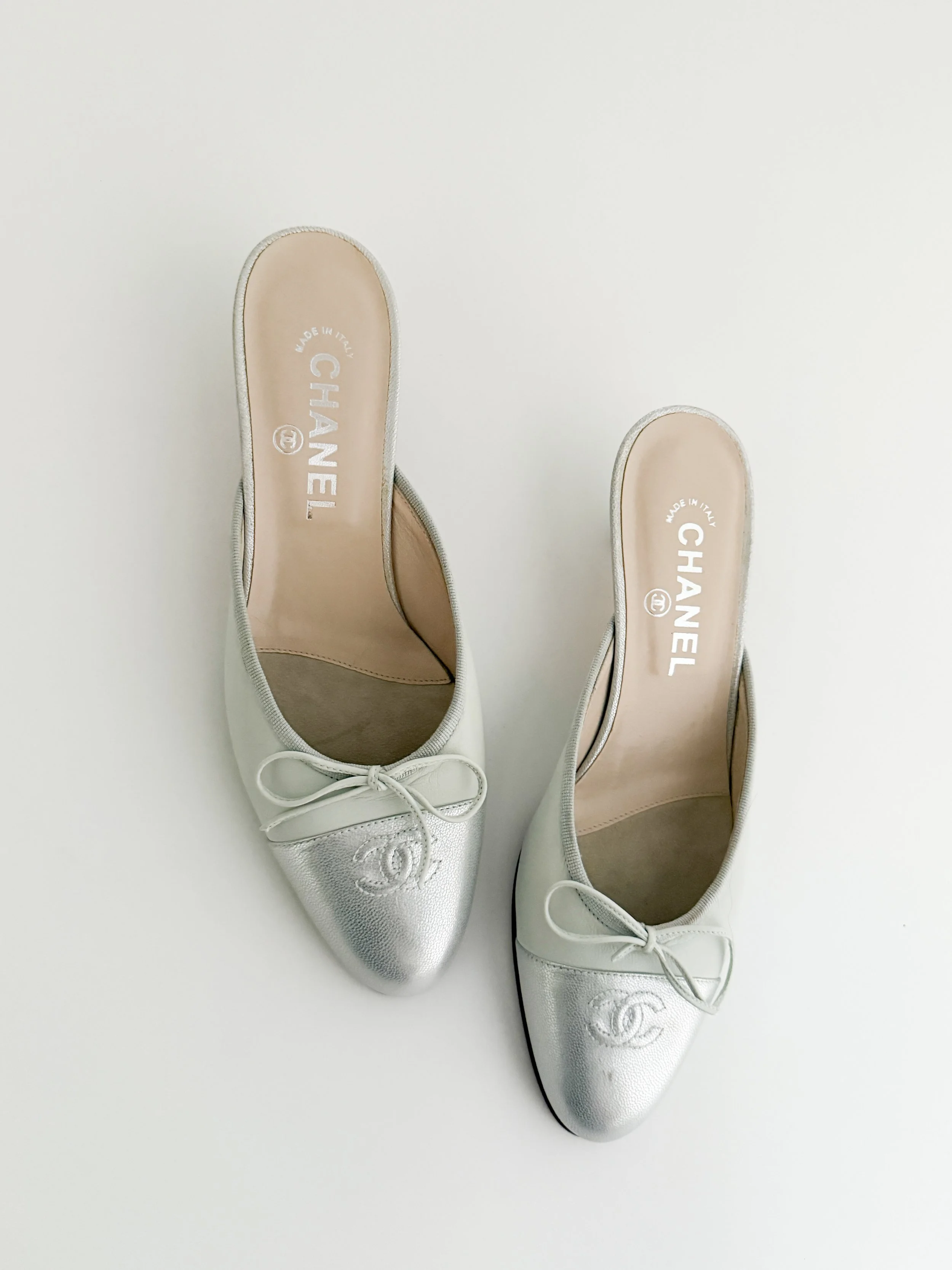 Christian Dior 2000's White Bow Sandal Heels (US 9 / IT 39